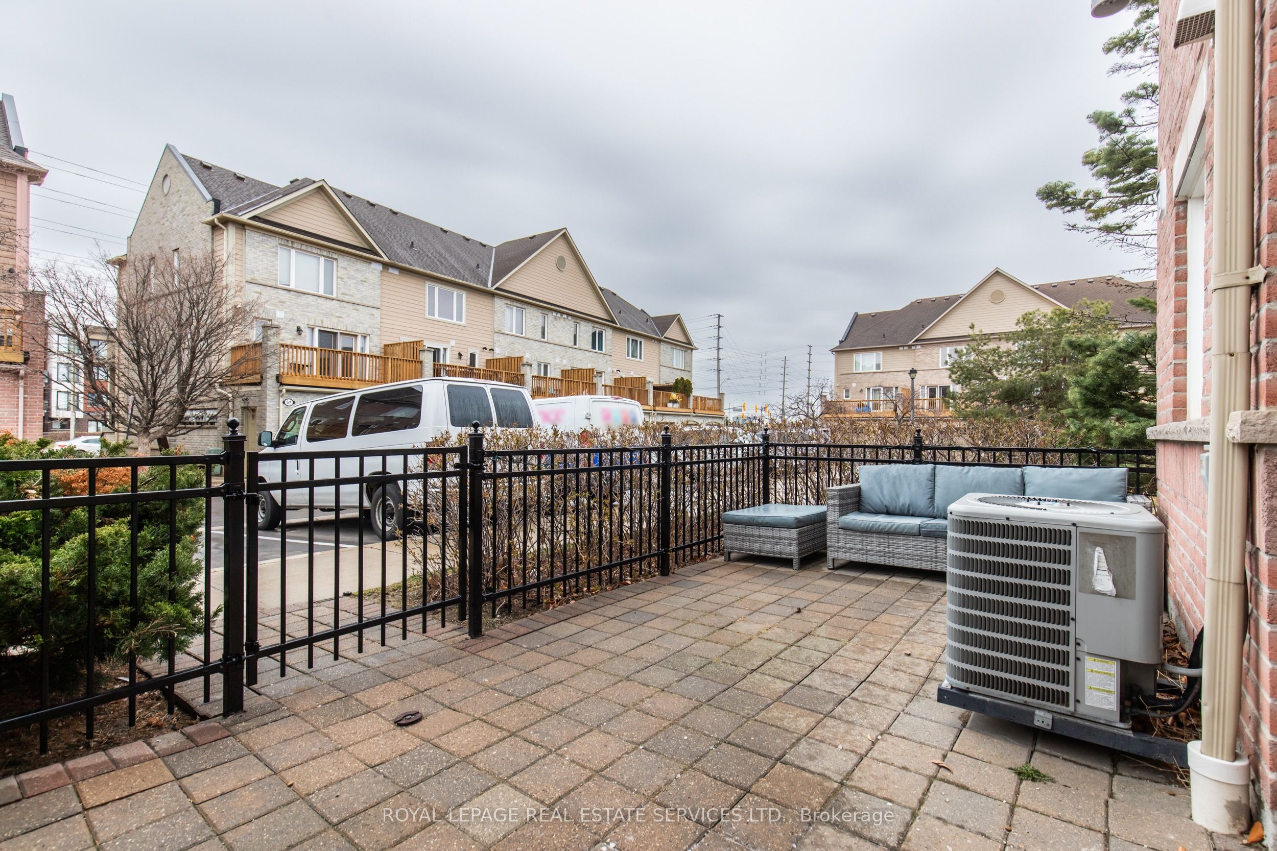 Additional image 6 of 272-4975 Southampton Drive, Mississauga, ON, L5M 8C8
