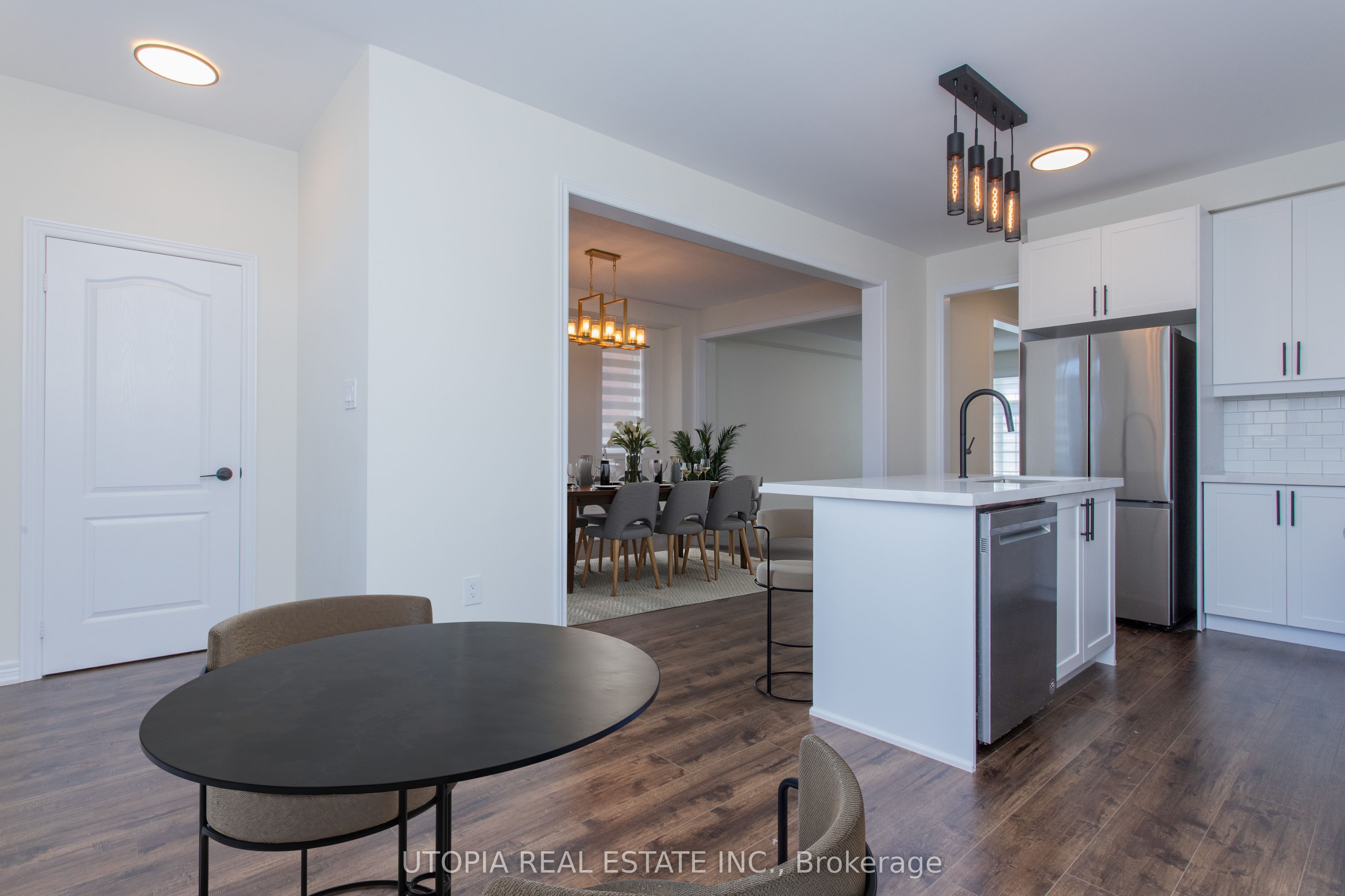 Additional image 6 of 5409 Tenth Line W, Mississauga, ON, L5M 0V7