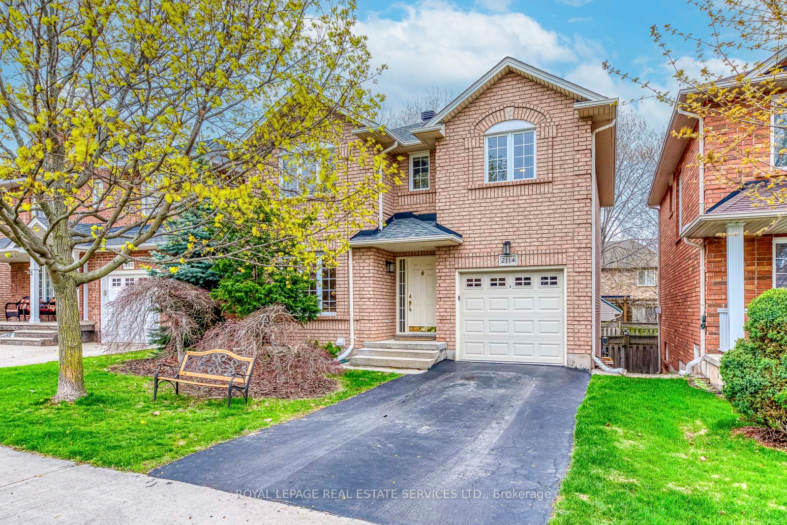 2114 Springdale Road, Oakville, ON, L6M 4C6
