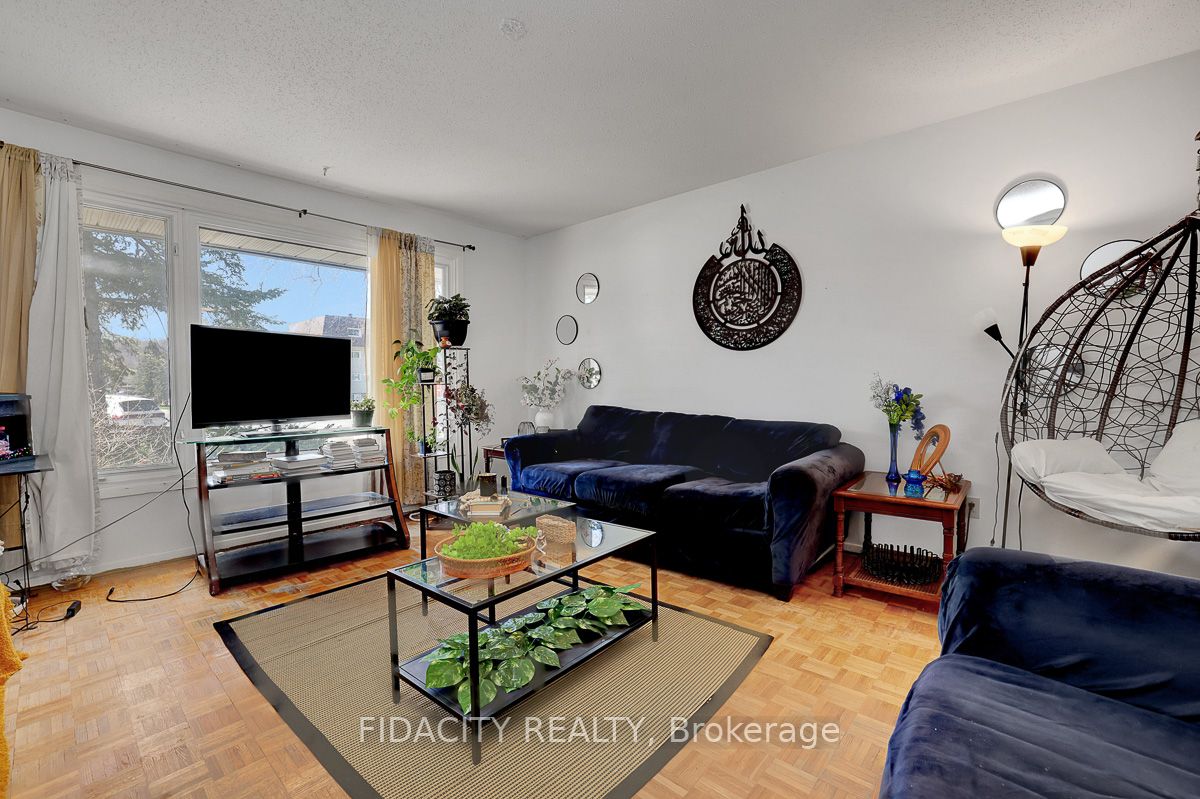 Additional image 5 of 2336 Ogilvie Road, Ottawa, ON, K1J 7N6