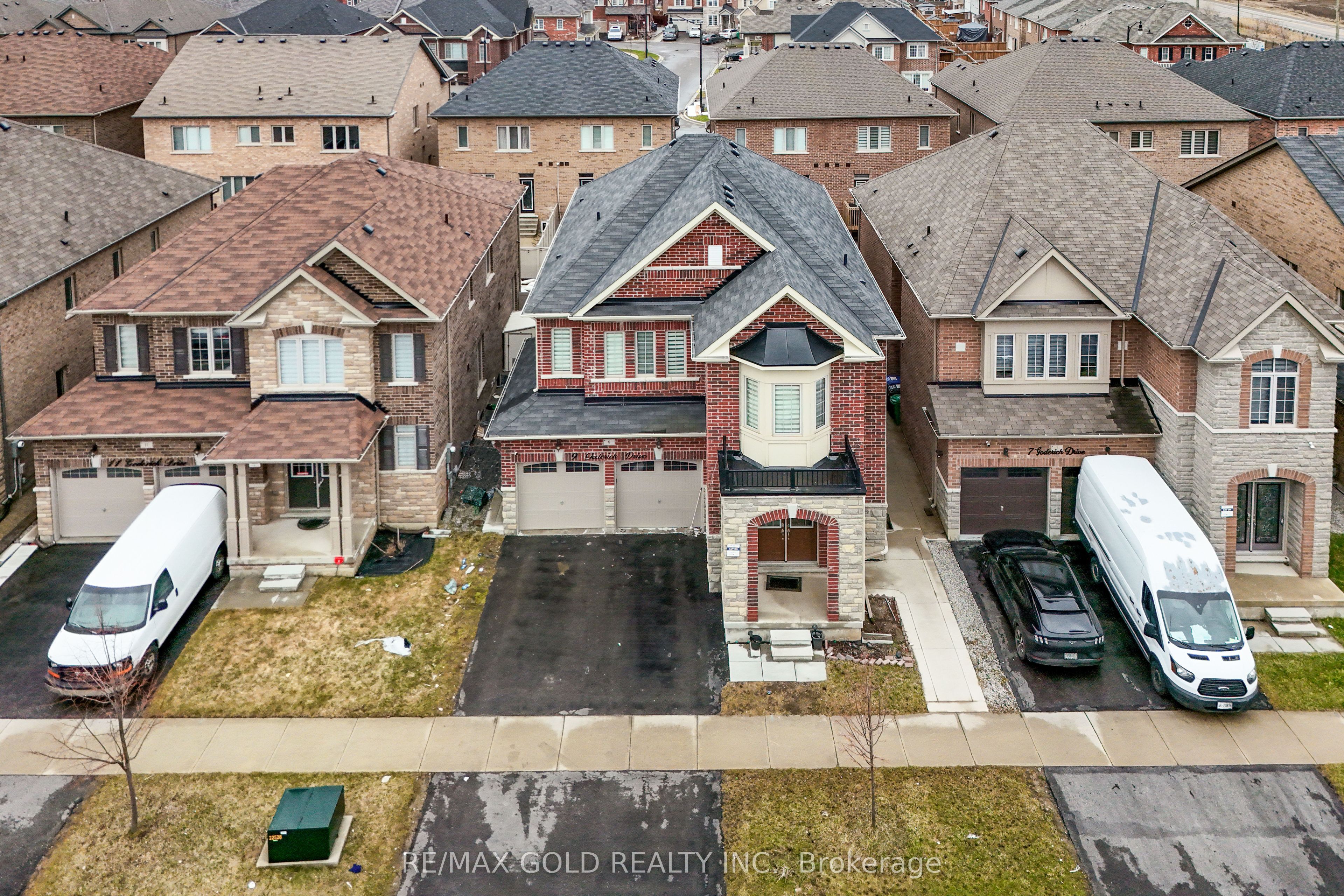 Additional image 3 of 9 Goderich Drive, Brampton, ON, L7A 5A7