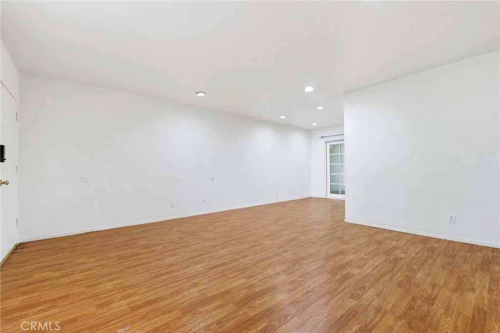 Additional image 4 of 330 N Howard Street Unit 108, Glendale, CA 91206