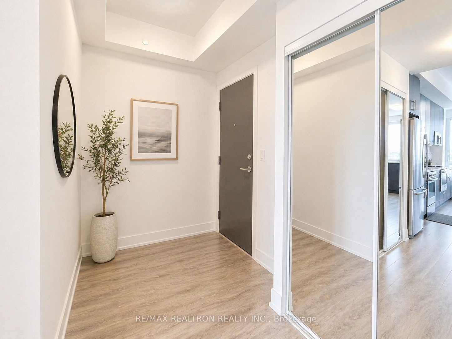 Additional image 2 of 606-9608 Yonge Street, Richmond Hill, ON, L4C 0X4