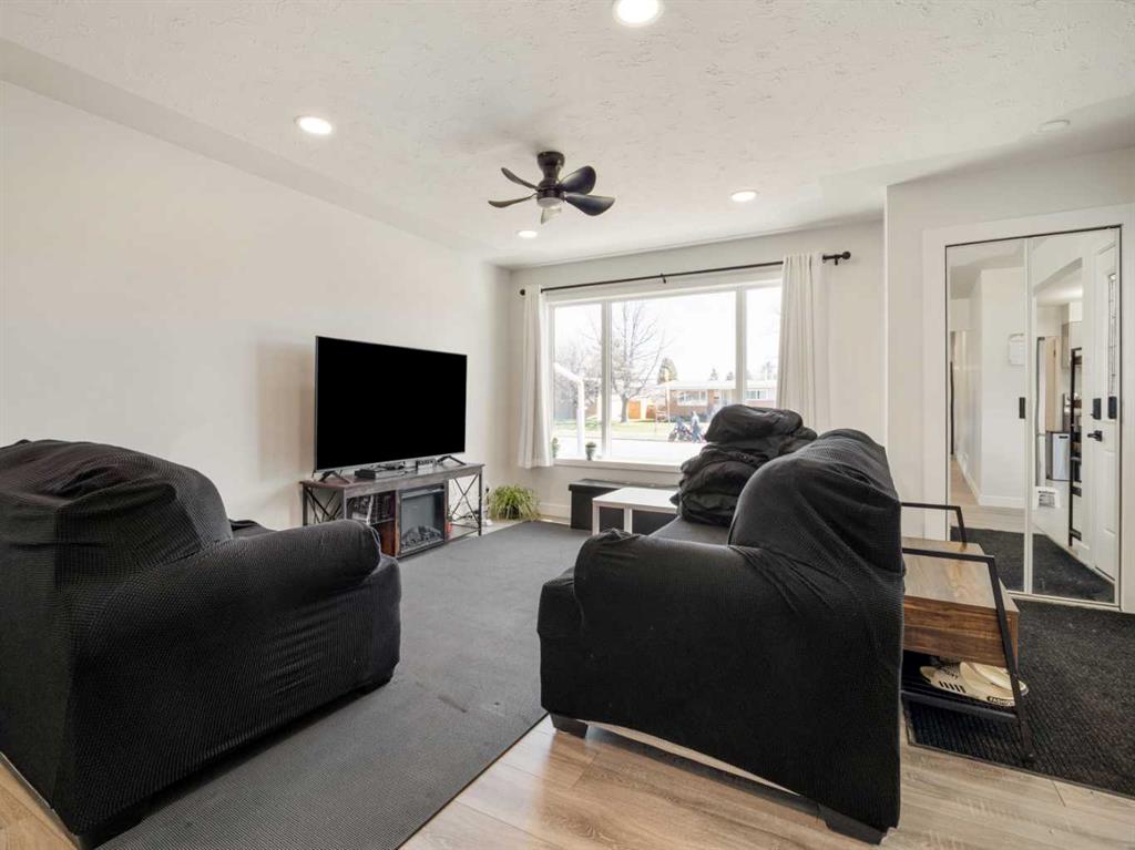 Additional image 4 of 1414 Henderson Lake Boulevard S, Lethbridge, AB, T1K 3B8