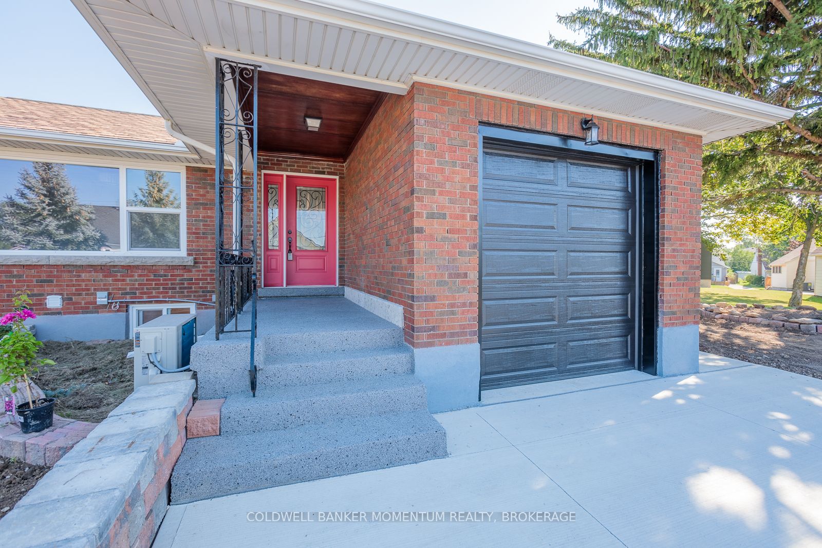 Additional image 3 of 2 Foley Crescent, Thorold, ON, L2V 2K8
