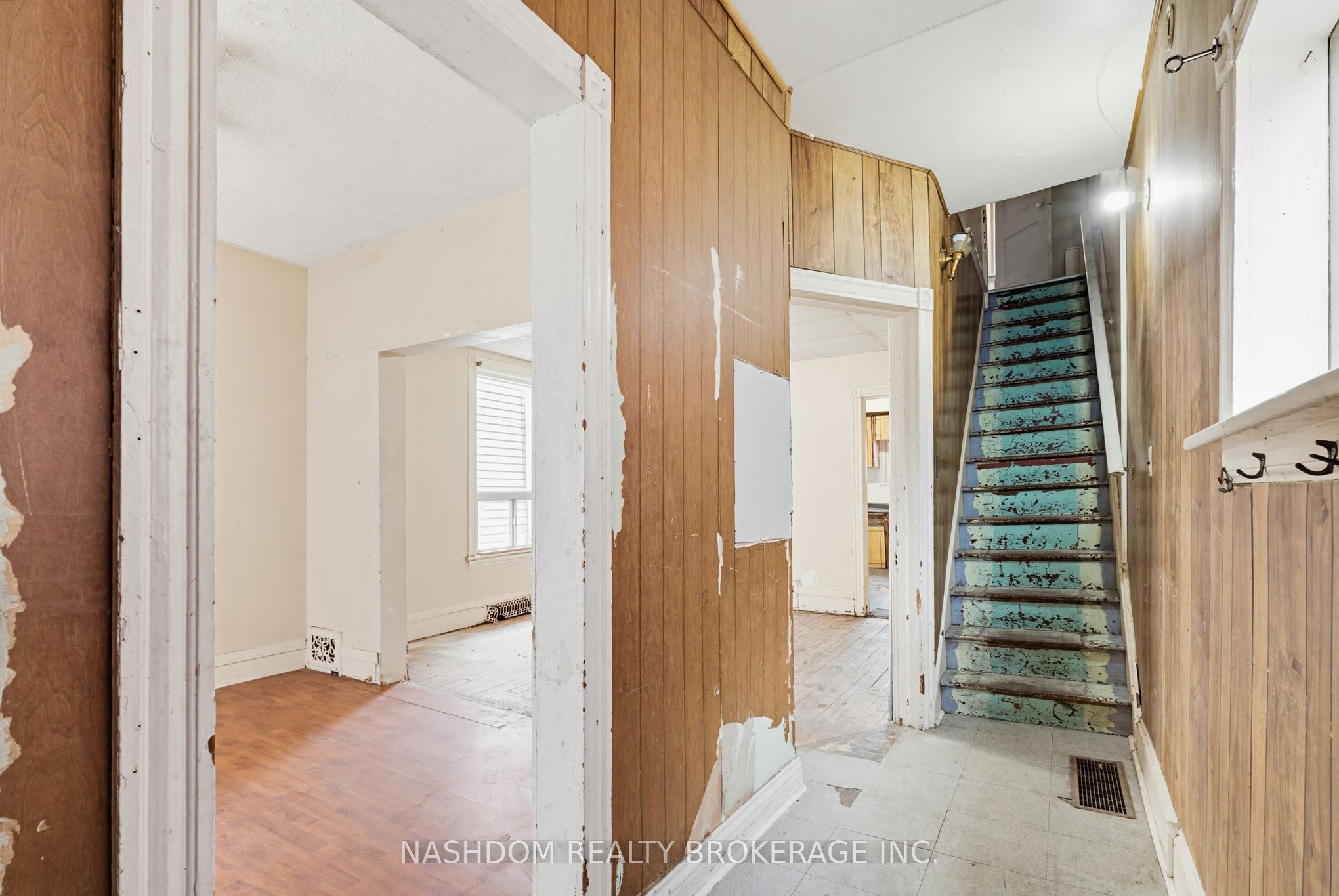 Additional image 2 of 39 Munroe Street, Hamilton, ON, L8L 3V6