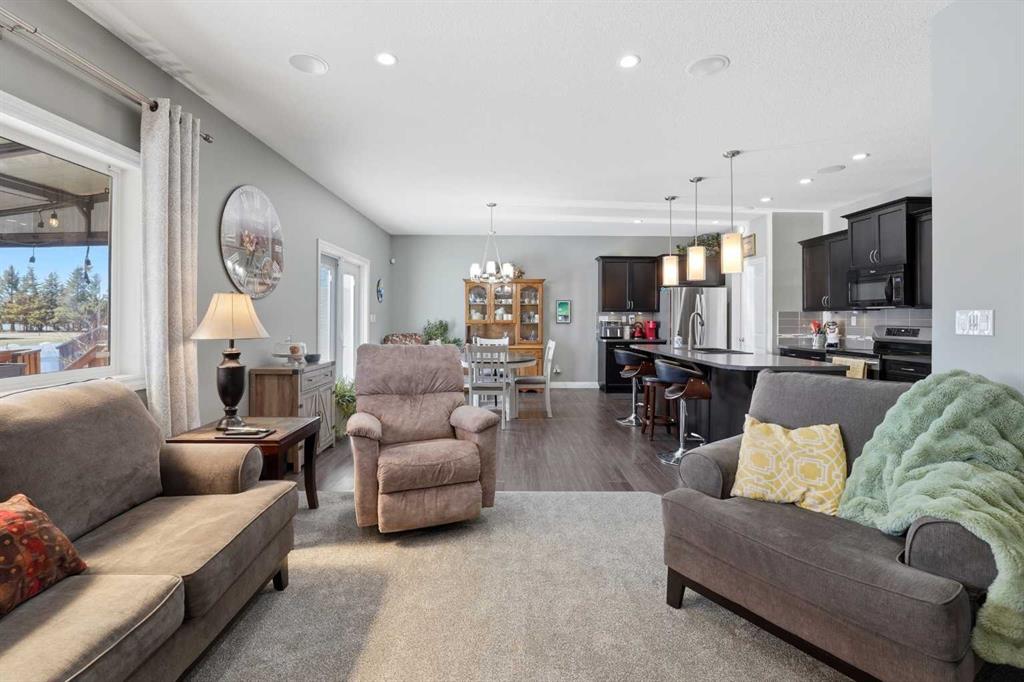 Additional image 4 of 47 Thompson Crescent, Red Deer, AB, T4P0R9