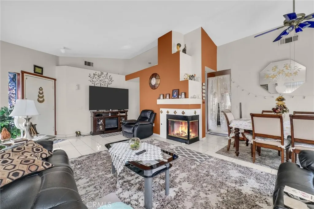 Additional image 4 of 565 Berkshire Ln, San Jacinto, CA 92583