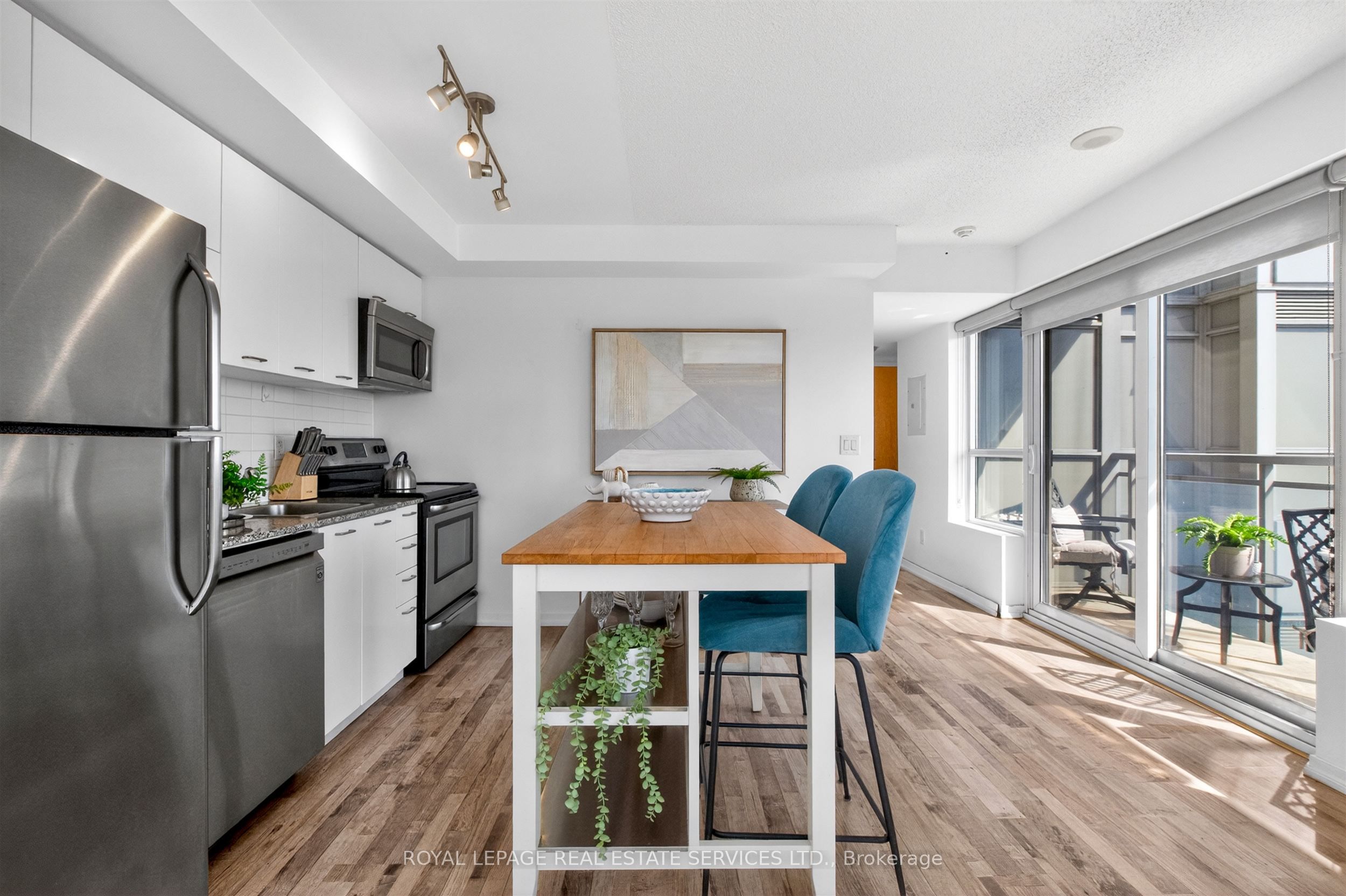 Additional image 5 of 1318-38 Joe Shuster Way, Toronto, ON, M6K 0A5