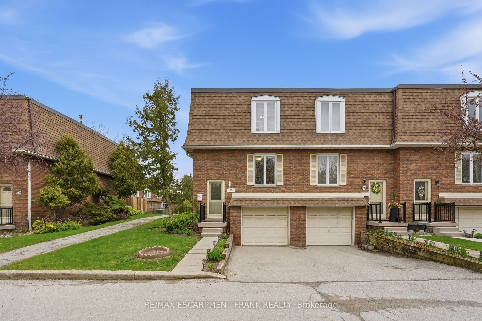 1538 Westminster Place, Burlington, ON, L7P 2B5