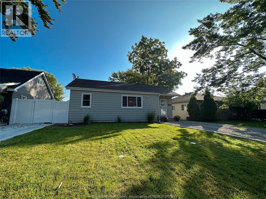 2970 Clemenceau , Windsor, ON, N8T2R1 photo 2