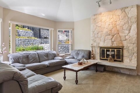 Additional image 8 of 547 Tempe Crescent, North Vancouver, BC, V7N 1E7