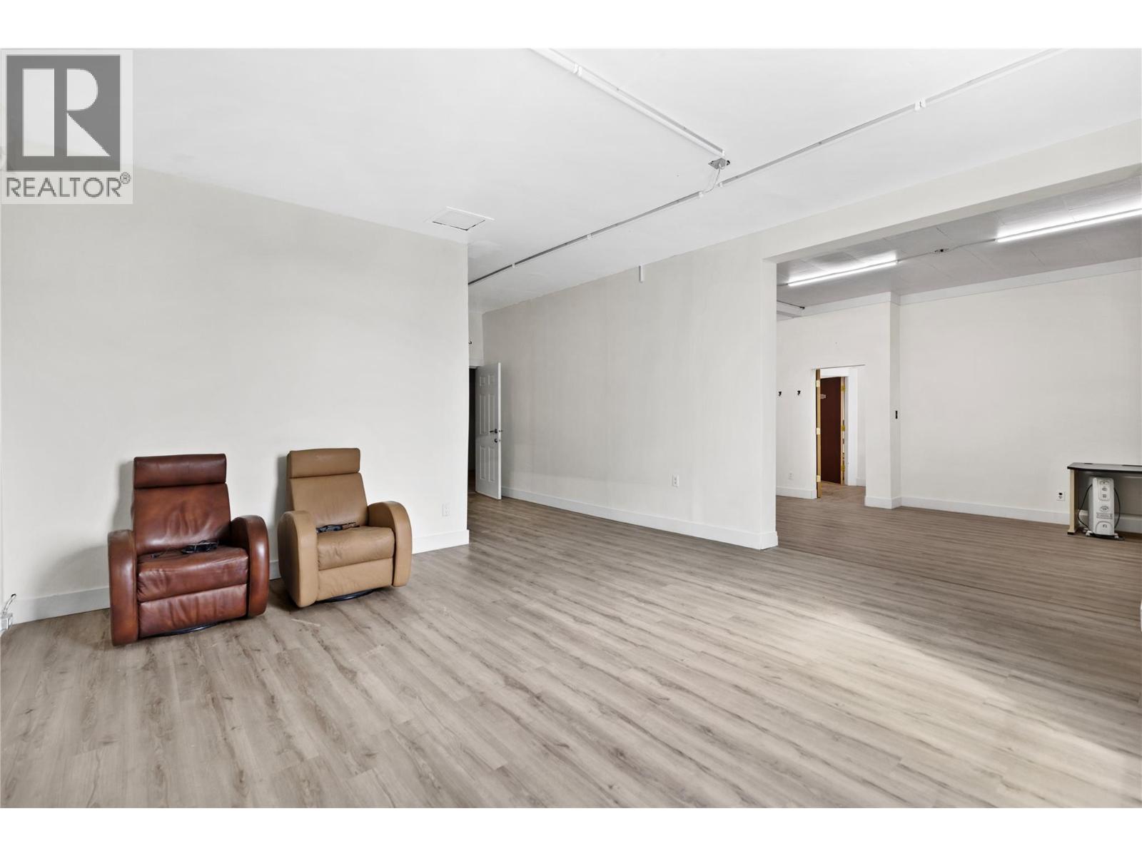 Additional image 2 of A/B-986 Victoria Street, Kamloops, BC, V2C2B9