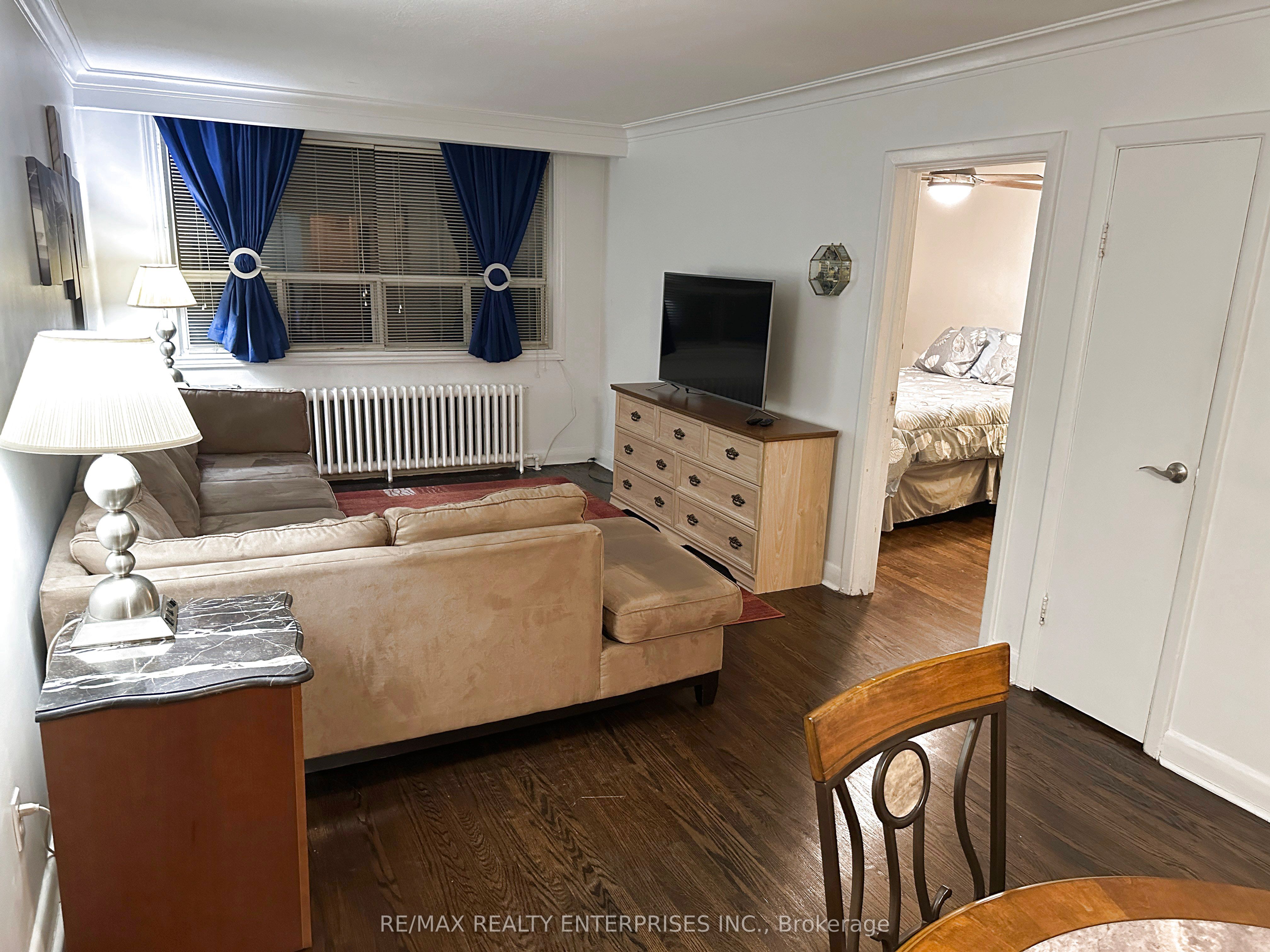 Additional image 3 of 2-297 Lakeshore Road E, Mississauga, ON, L5G 1H3