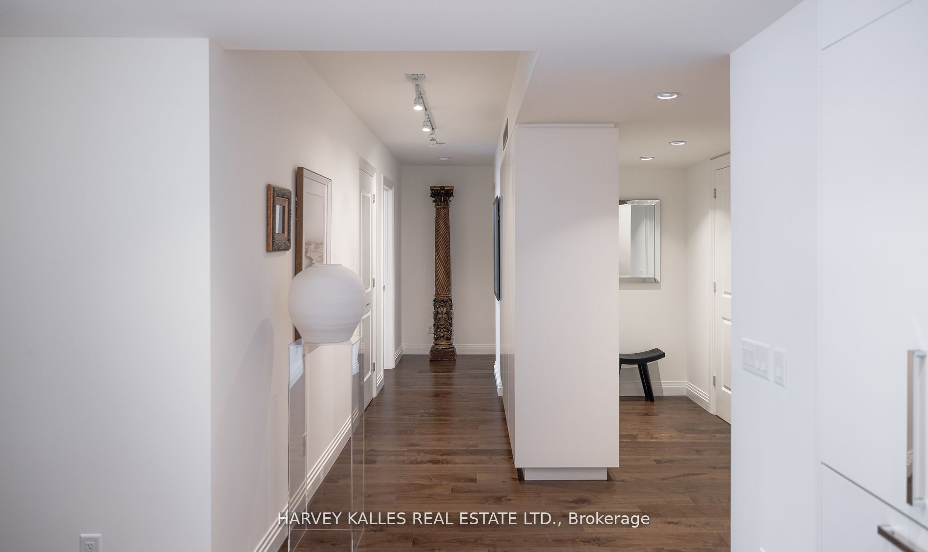 Additional image 3 of 123-1 Benvenuto Place, Toronto, ON, M4V 2L1