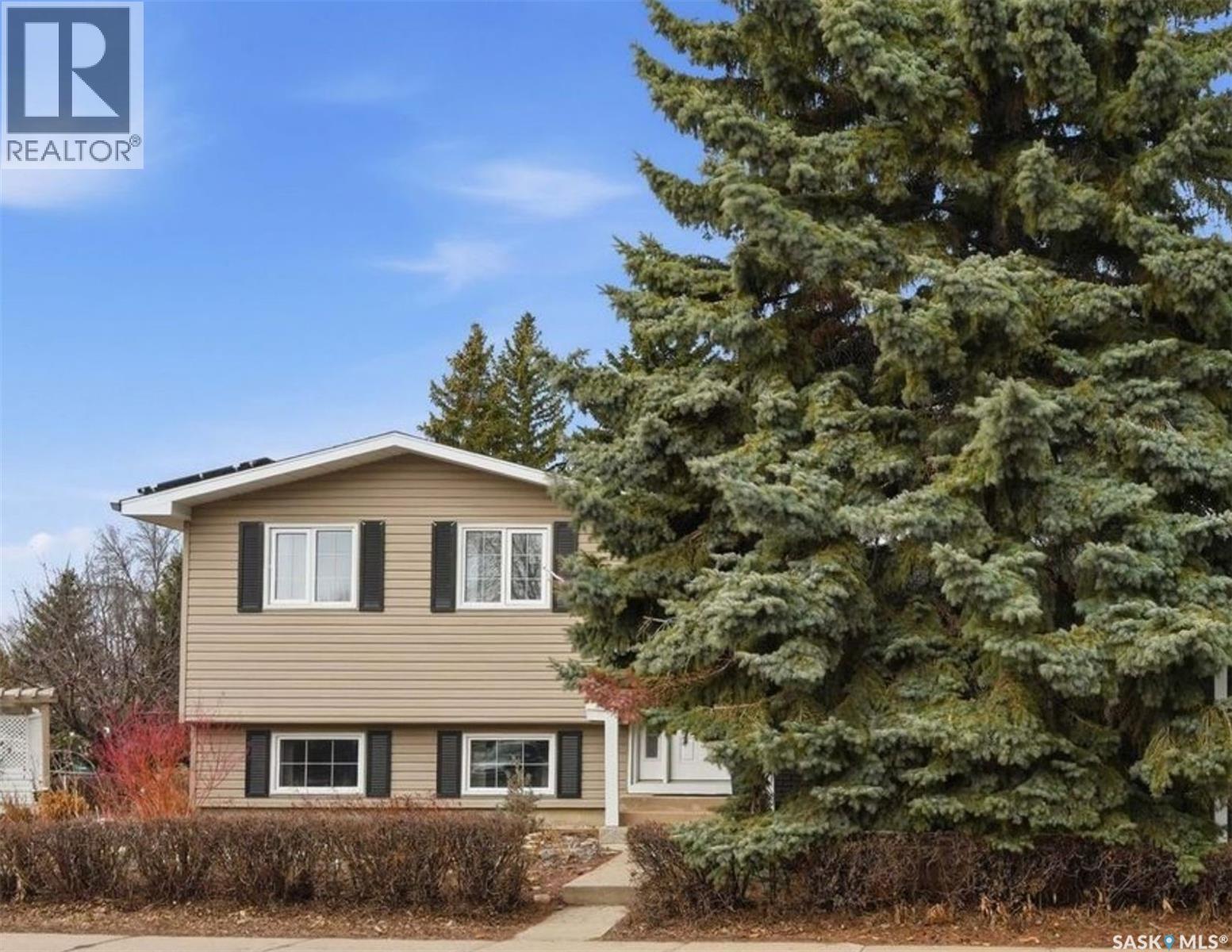 4336 Queen Street, Regina, SK, S4S5V9