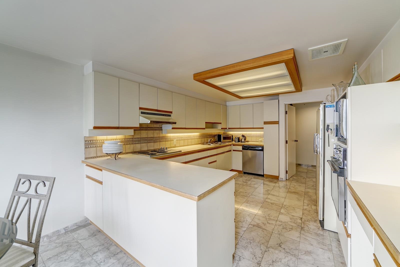 Additional image 3 of 1902-738 Broughton Street, Vancouver, BC, V6G 3A7