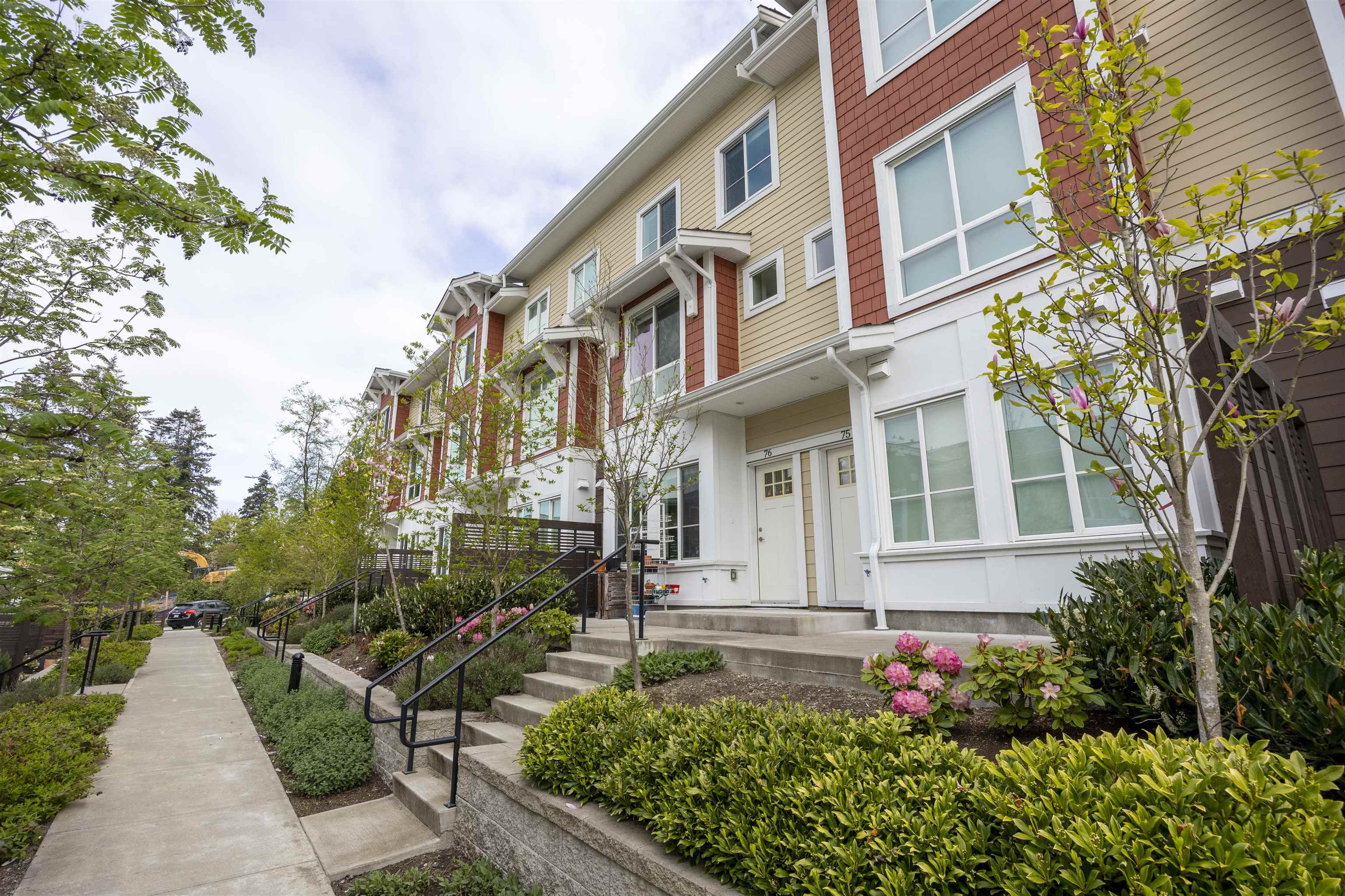 76-16561 17a Avenue, Surrey, BC, V3Z 1J3