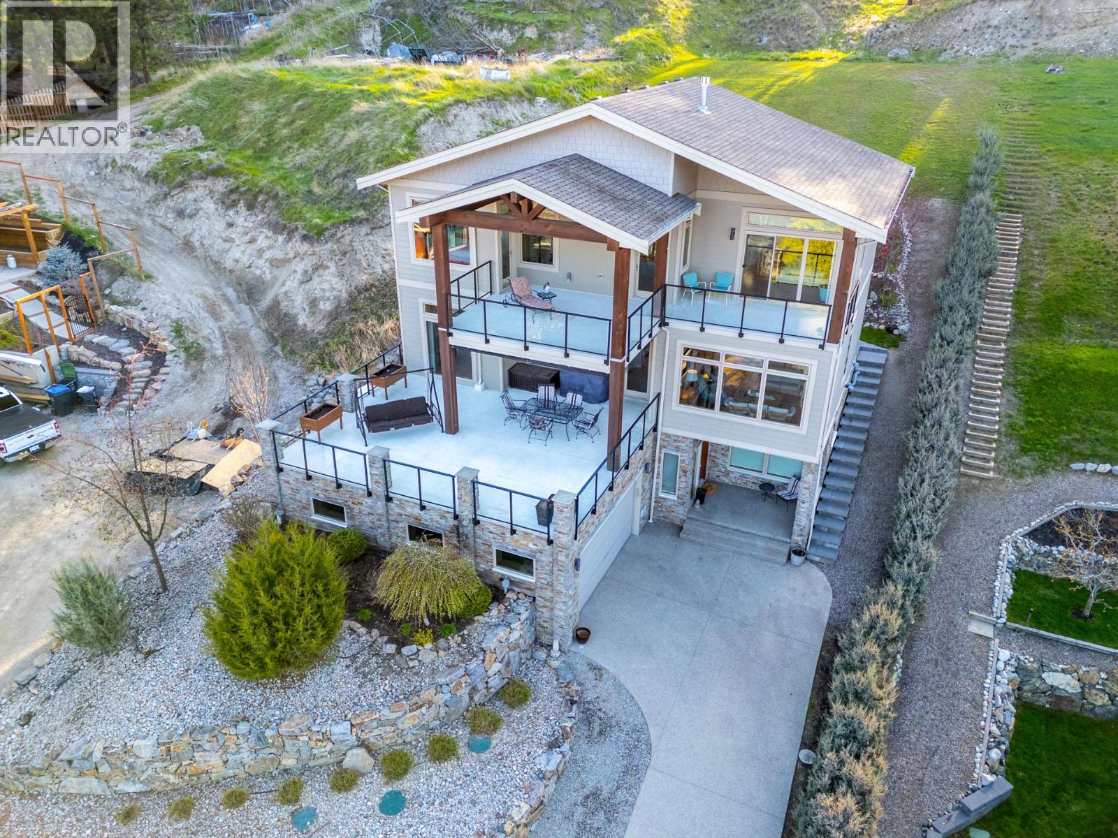 Additional image 2 of 10989 Maddock Avenue, Lake Country, BC, V4V2J6