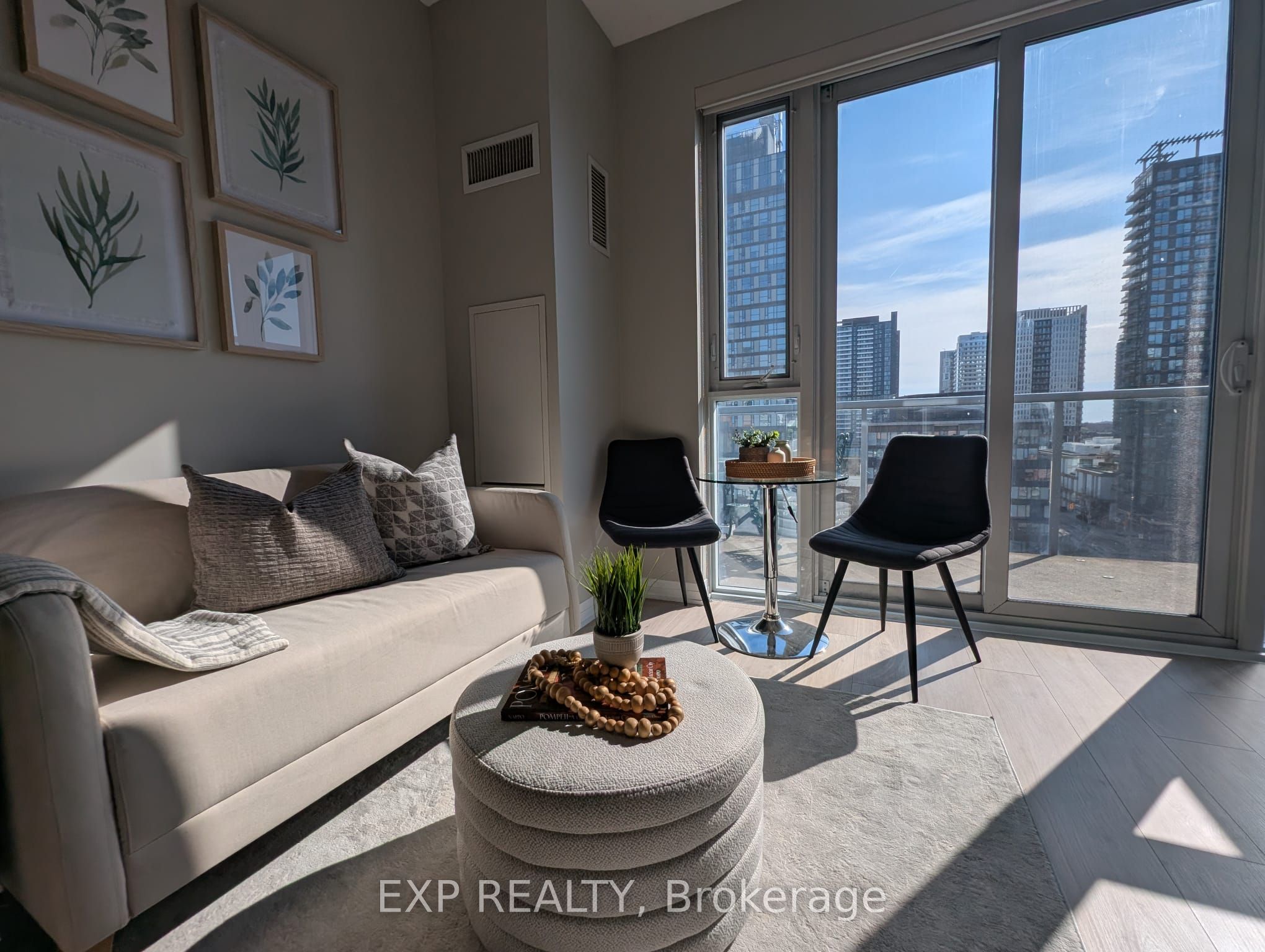 917-25 Cole Street, Toronto, ON, M5A 4M3