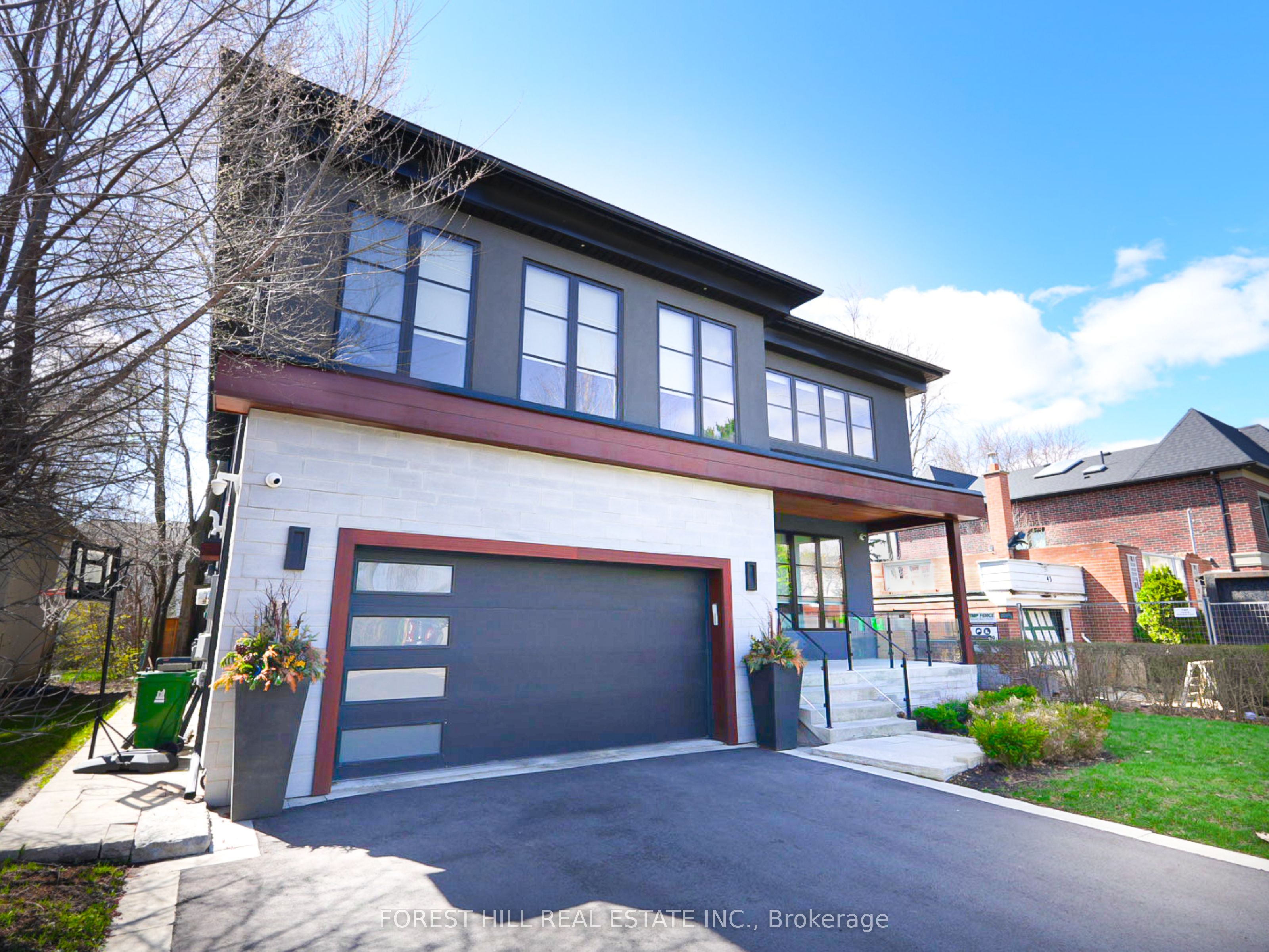 Additional image 2 of 41 Invermay Avenue, Toronto, ON, M3H 1Z1