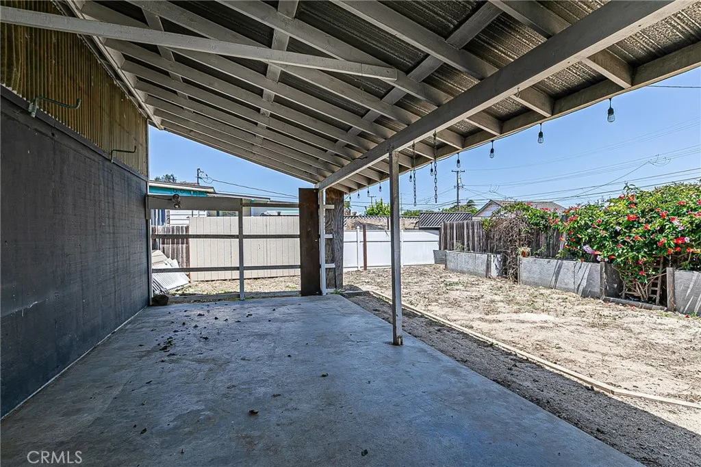 203 E Walnut Ave, Lompoc, CA 93436