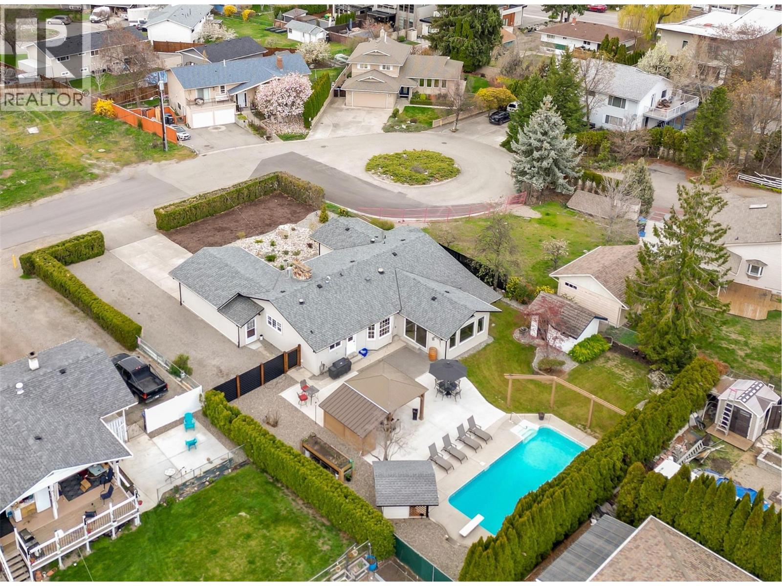 664 Berk Court, Kelowna, BC, V1W1T9