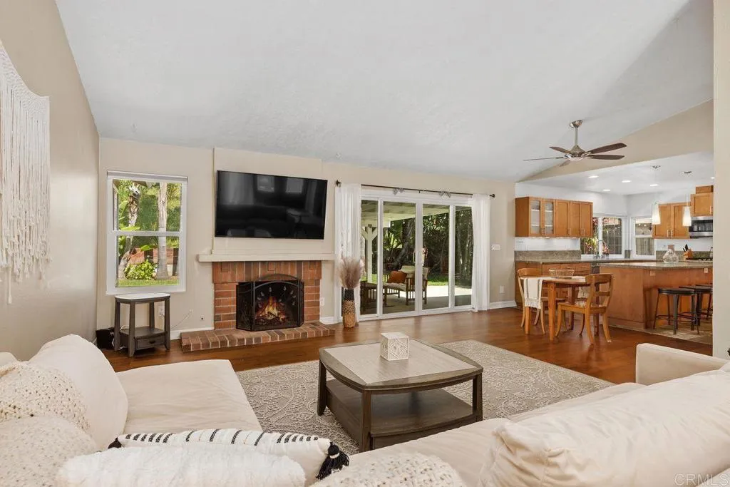 Additional image 43 of 7102 Primrose Way, Carlsbad, CA 92011