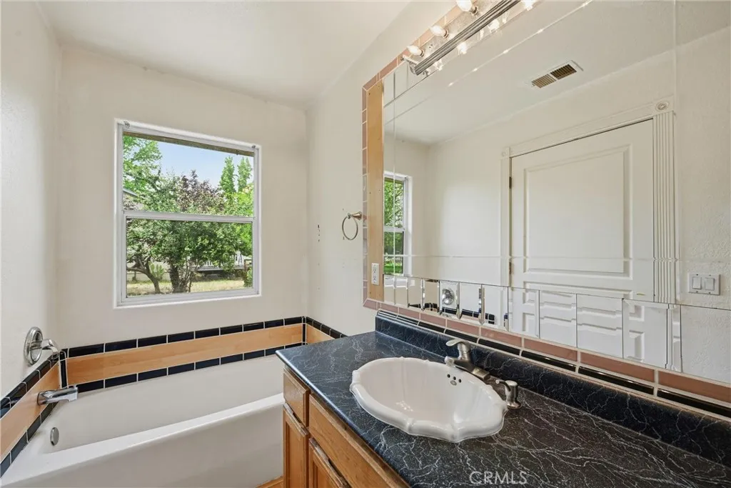 Additional image 45 of 18057 Spyglass Rd, Hidden Valley Lake, CA 95467