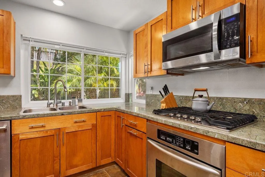 Additional image 48 of 7102 Primrose Way, Carlsbad, CA 92011