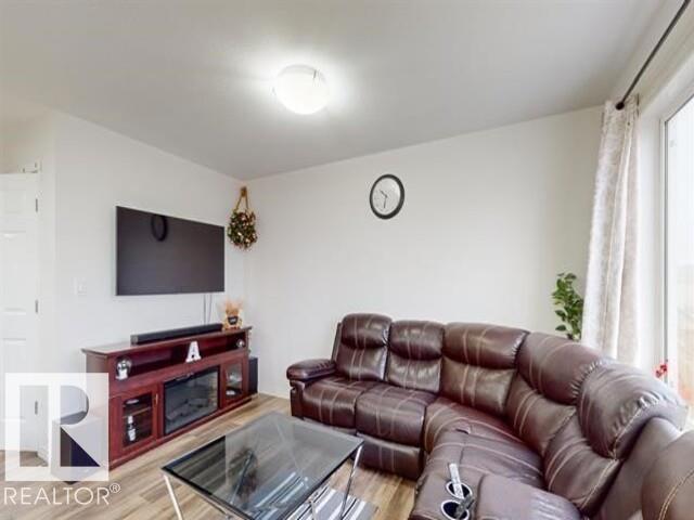 Additional image 2 of 5114 20 Avenue SW, Edmonton, AB, T6X1Z8