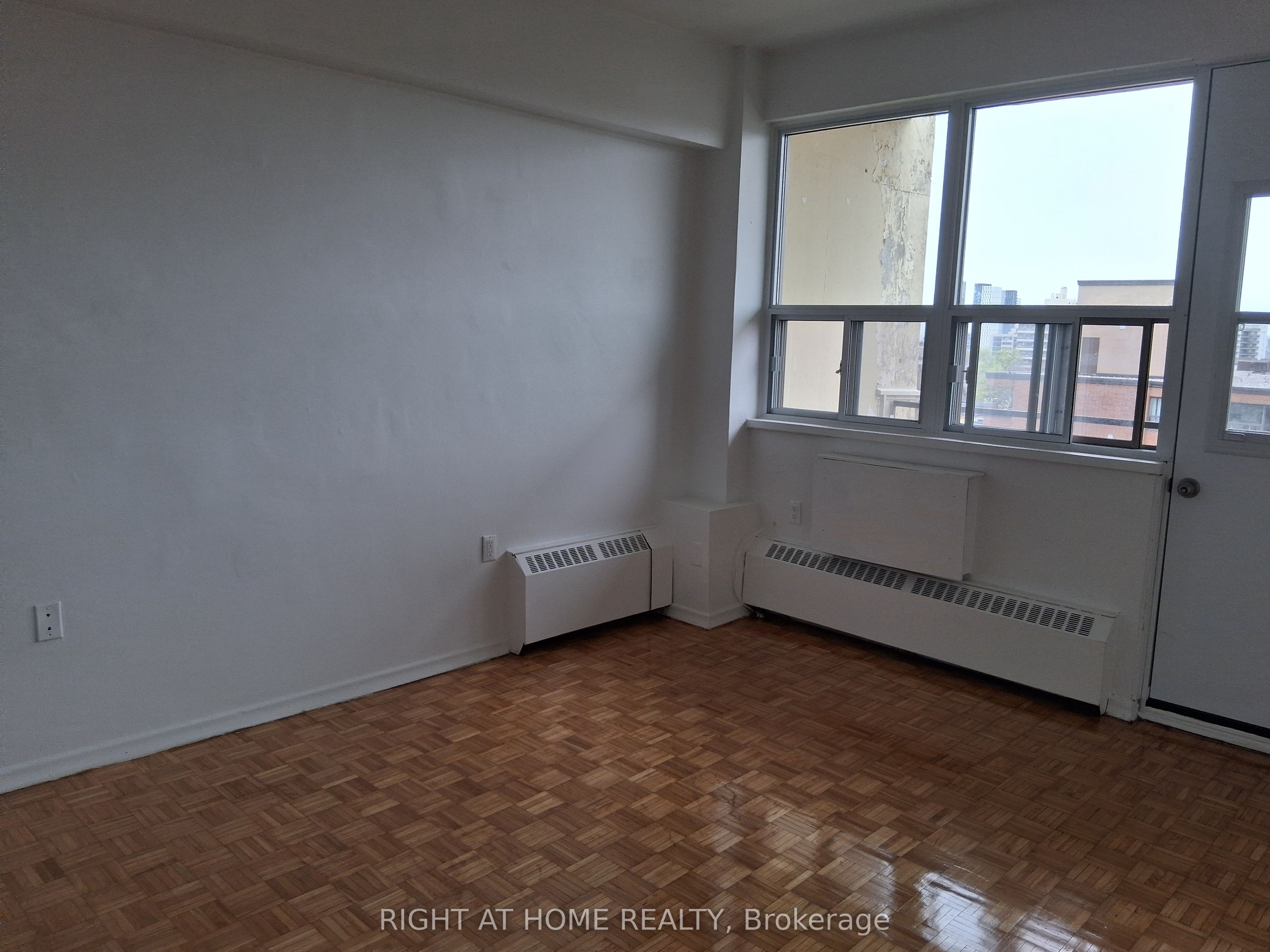 Additional image 6 of 1007-191 St George Street, Toronto, ON, M5R 2M6
