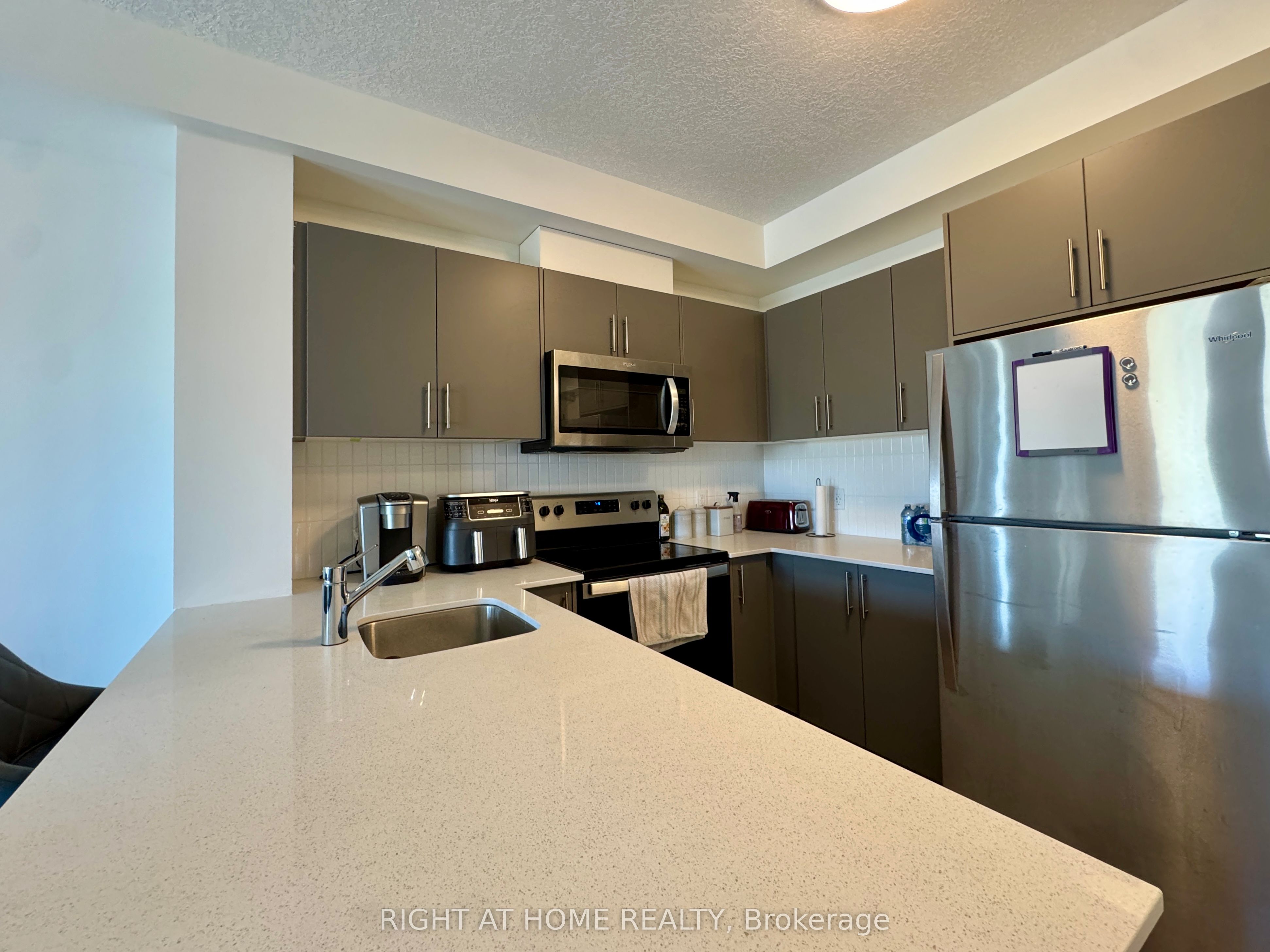 Additional image 3 of 401-1101 Lackner Place, Kitchener, ON, N2A 4G3