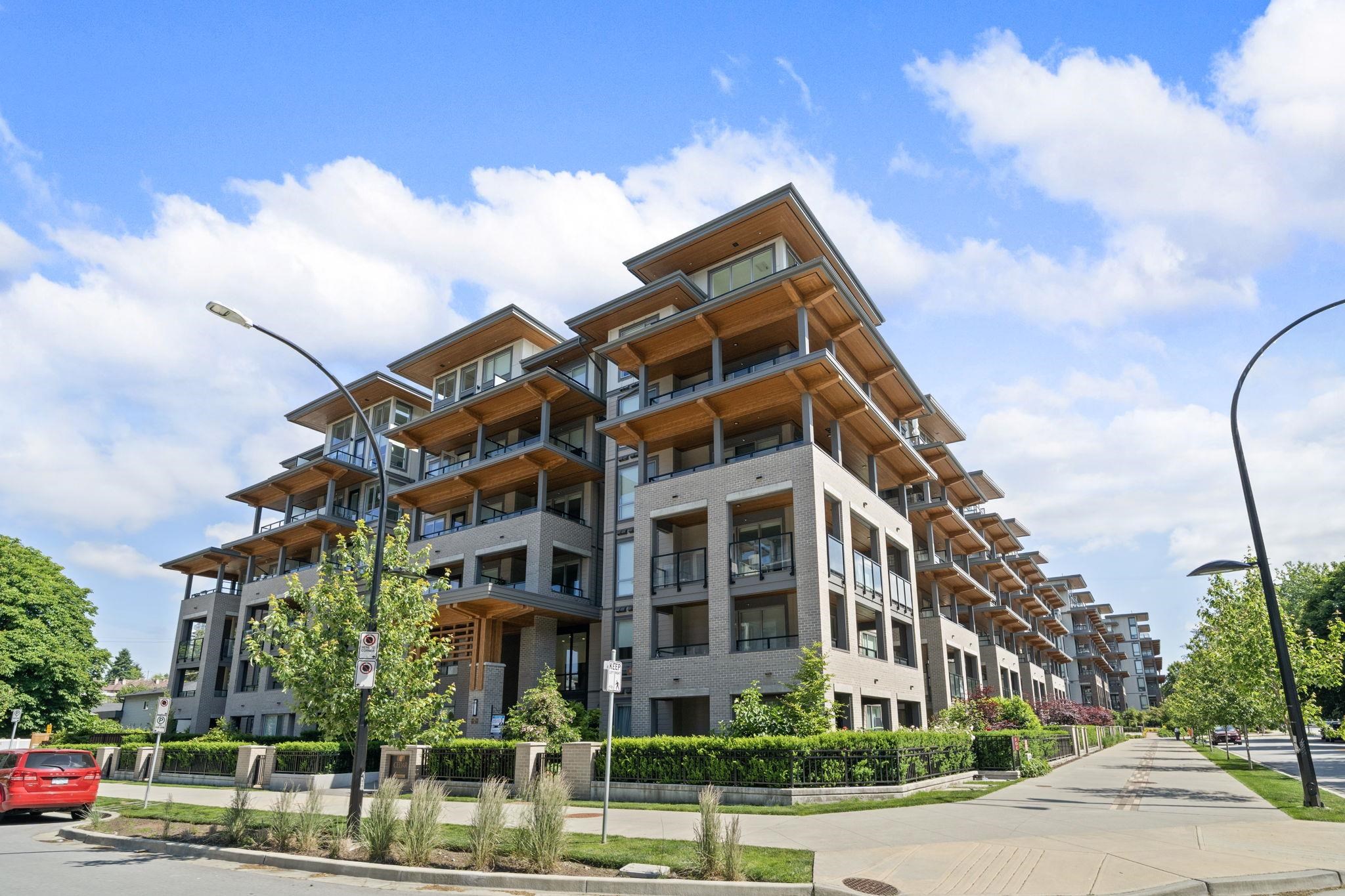 418-7588 16th Street, Burnaby, BC, V3N 0H8