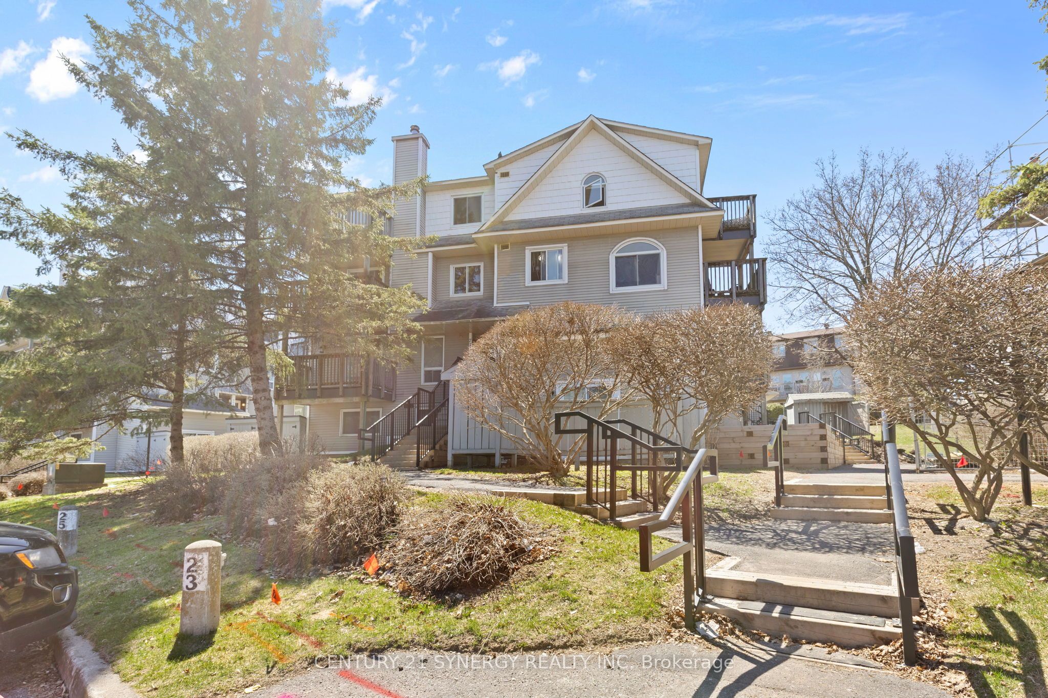 Additional image 2 of 714 Tanguay Court, Ottawa, ON, K2L 3X2