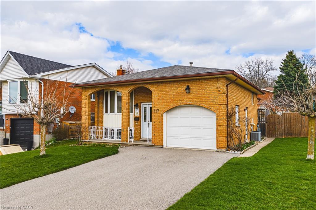117 Stonyburn Crescent, Cambridge, ON, N1R 7X2