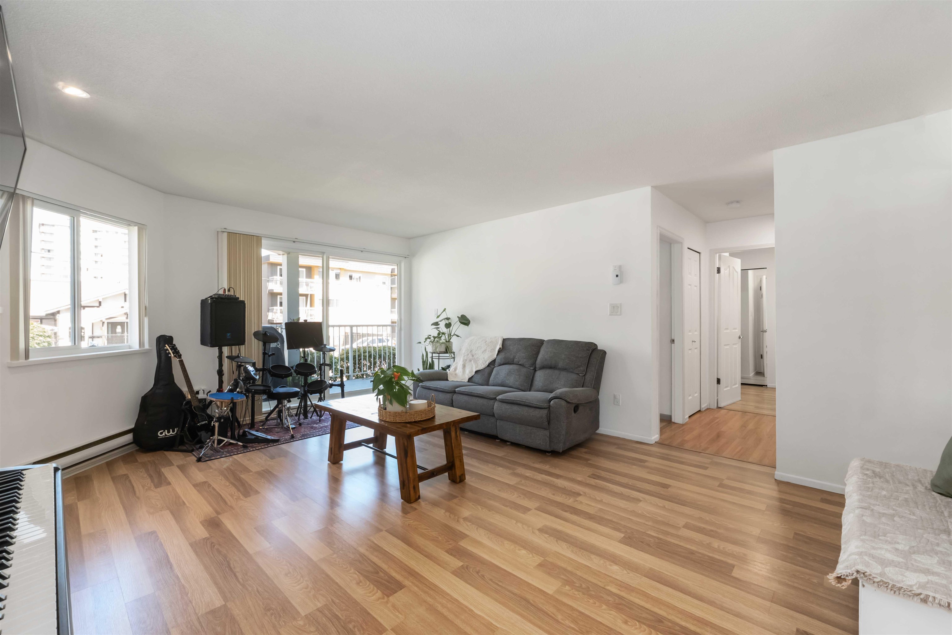 Additional image 3 of 107-22222 119 Avenue, Maple Ridge, BC, V2X 2Y9