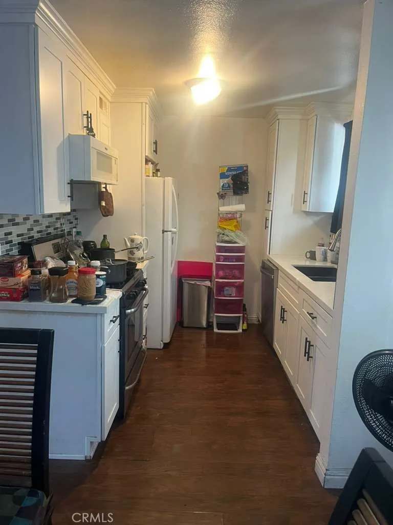 Additional image 21 of 9332 Van Nuys Blvd Unit 56, Panorama City, CA 91402