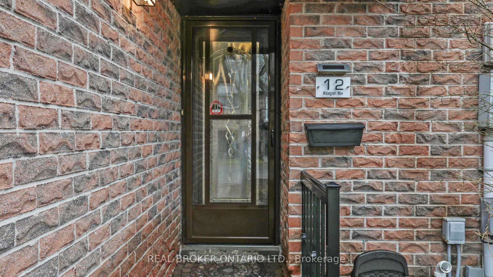 12 Woodglen Way, Markham, ON, L3R 3A8