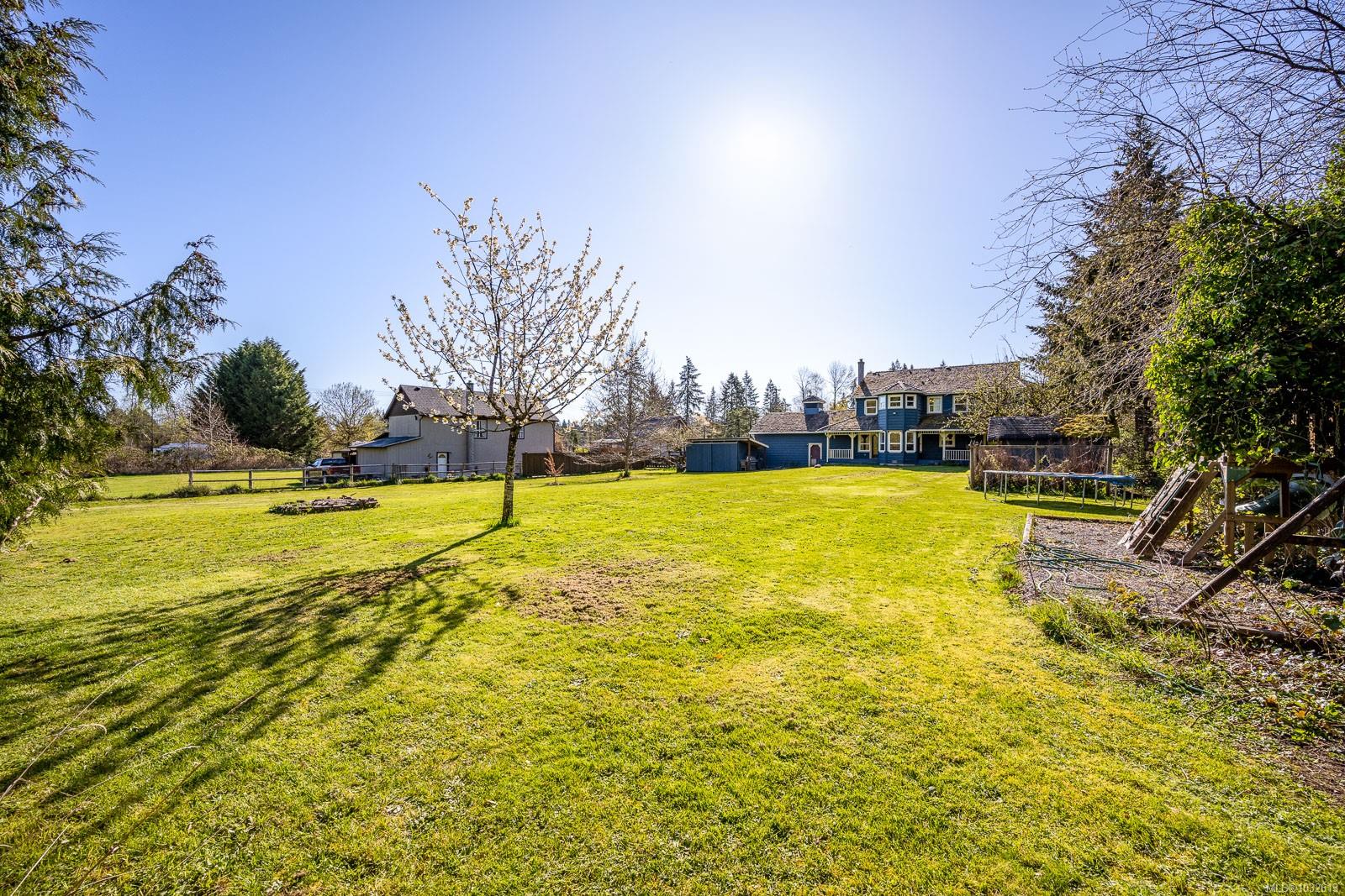 Additional image 5 of 3397 Lake Trail Road, Courtenay, BC, V9N 9M2