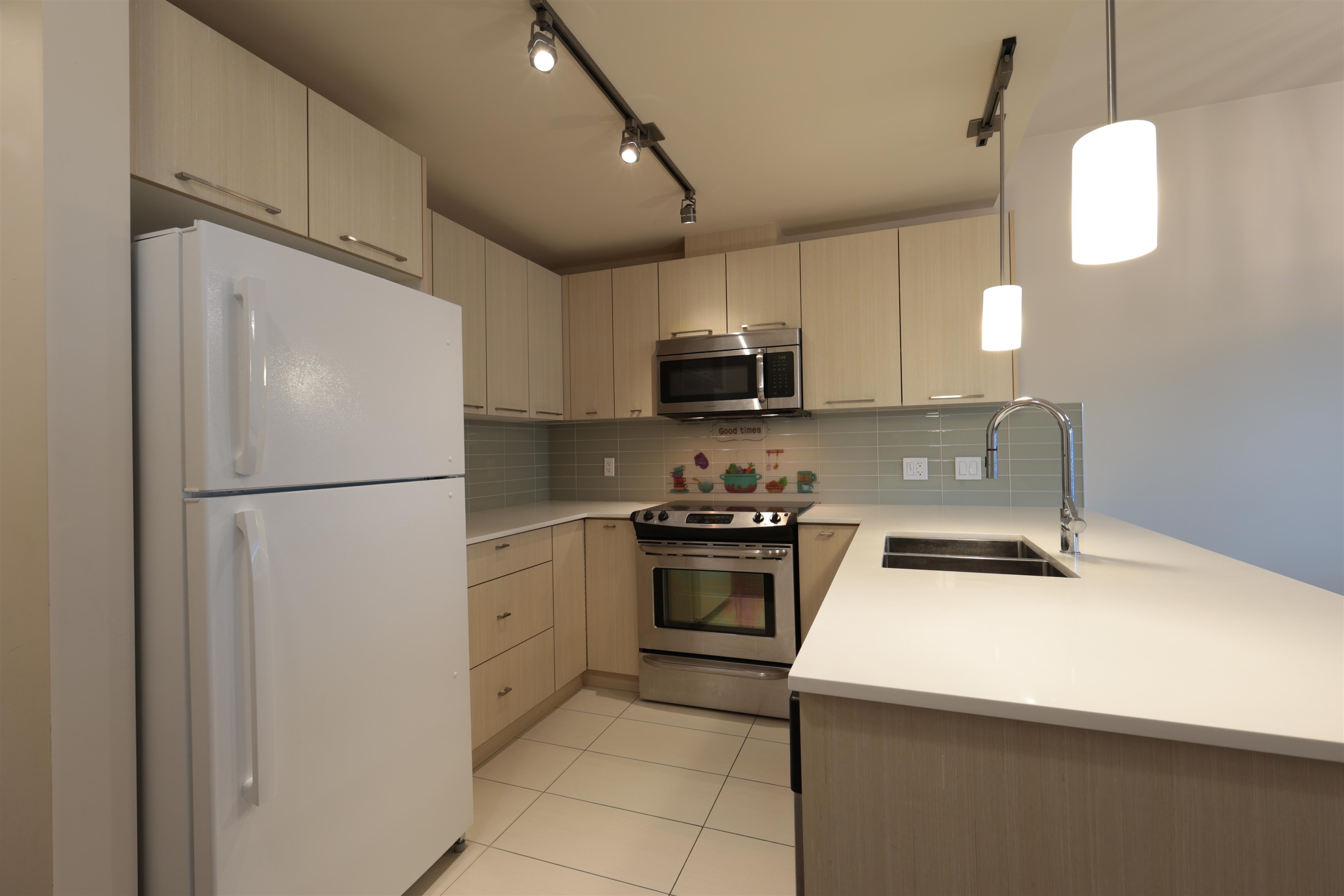 Additional image 4 of 220-5248 Grimmer Street, Burnaby, BC, V5H 0E1