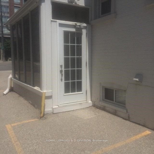 Additional image 4 of Rm3 L/L-335 Sheppard Avenue E, Toronto, ON, M2N 3B3