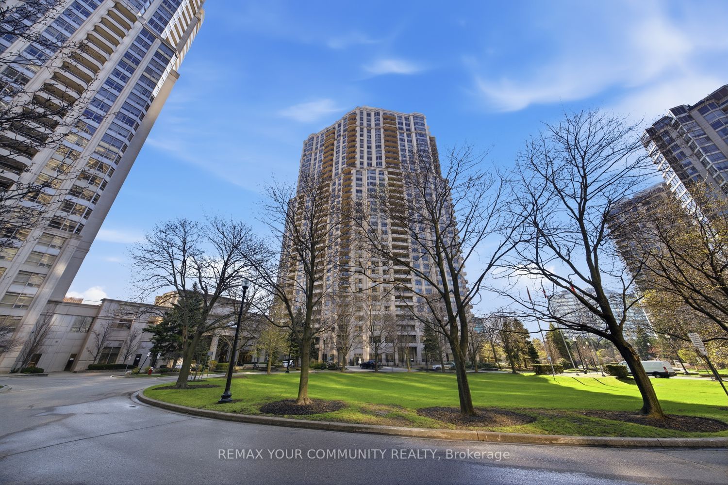 Additional image 2 of 1116-25 Kingsbridge Garden Circle, Mississauga, ON, L5R 4B1
