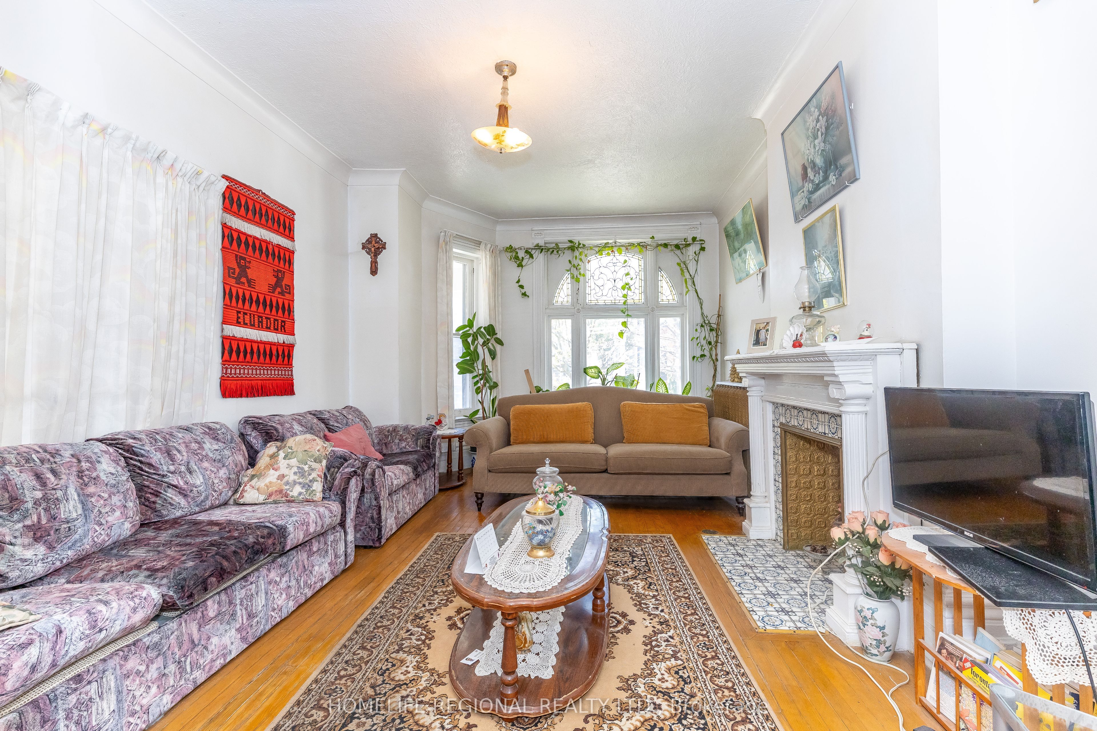 Additional image 6 of 237 Roxton Road, Toronto, ON, M6G 3R1