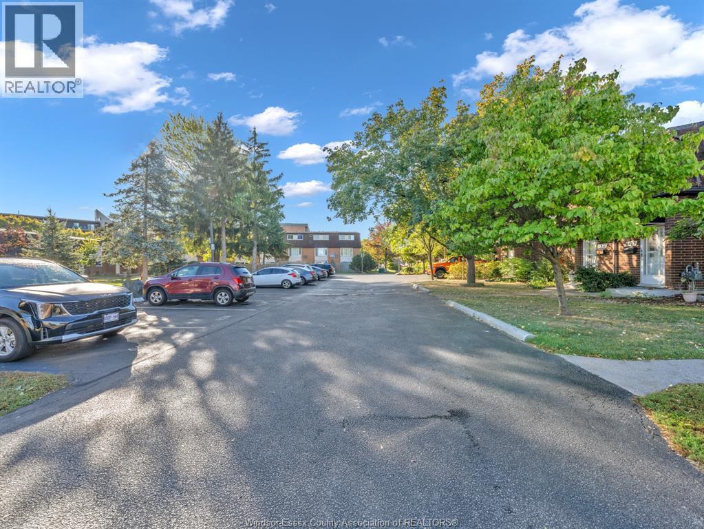 Additional image 5 of 6430 Thornberry , Windsor, ON, N8T2W9