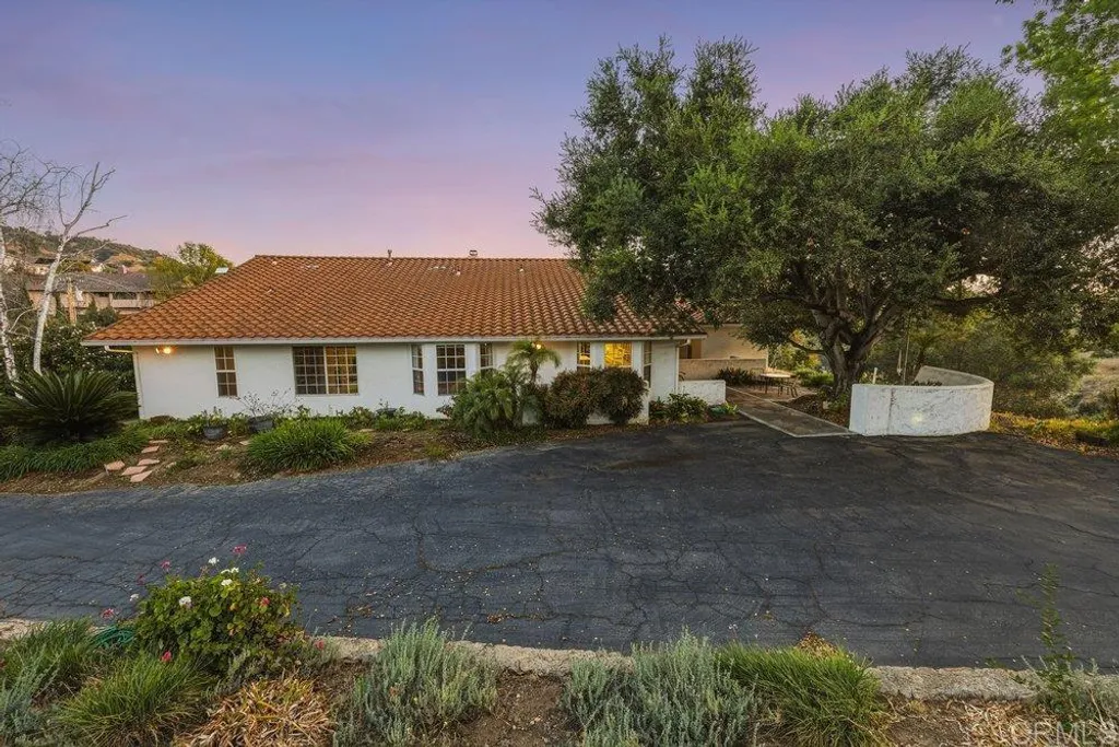 Additional image 2 of 2073 Willow Glen Rd, Fallbrook, CA 92028