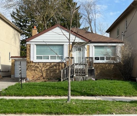 194 Florence Avenue, Toronto, ON, M2N 1G4