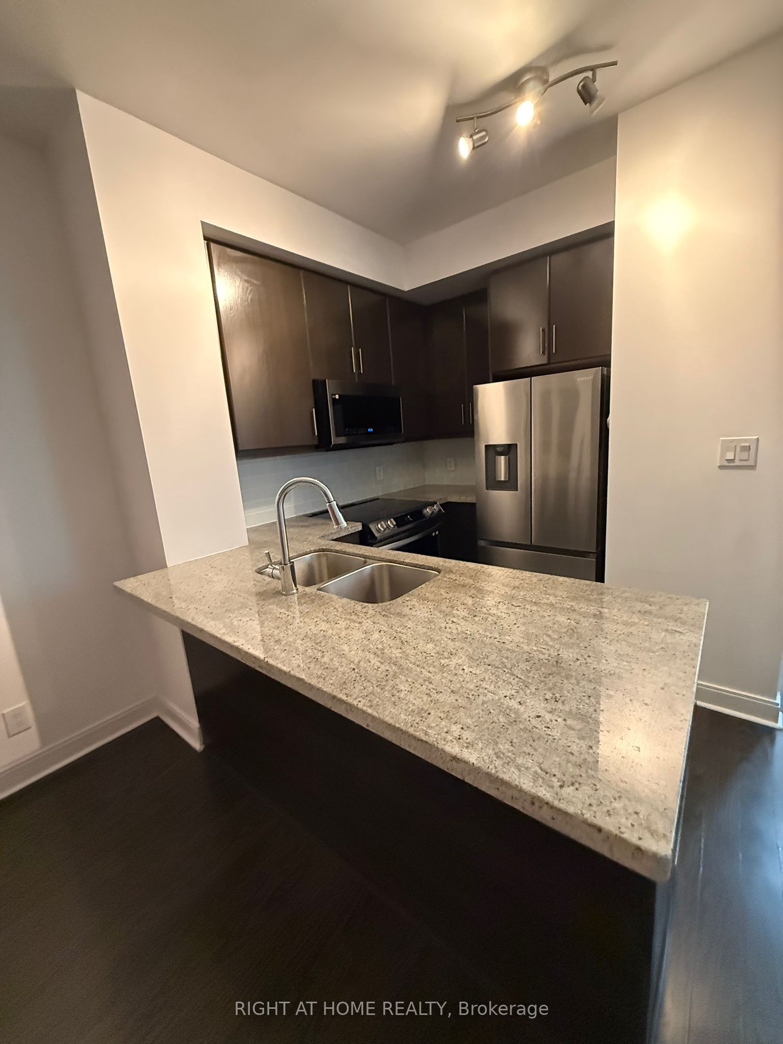 Additional image 4 of 4203-50 Absolute Avenue, Mississauga, ON, L4Z 0A8