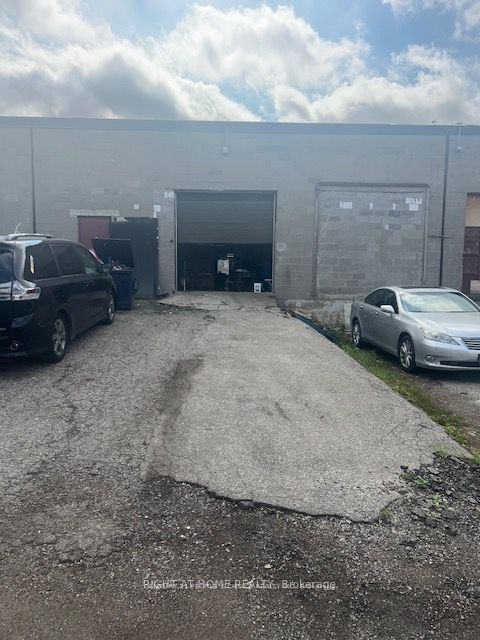 Additional image 2 of 5 Rear-2400 Finch Avenue W, Toronto, ON, M9M 2C8