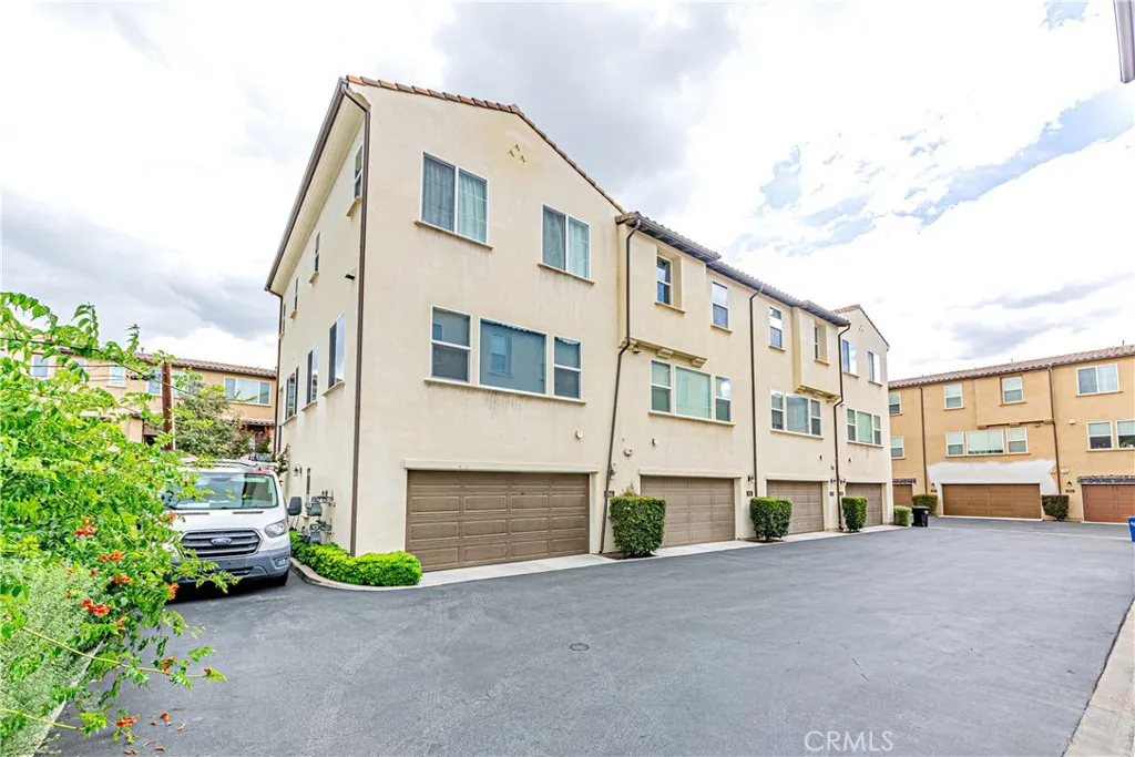 Additional image 2 of 809 N Dalton Ave Unit 104, Azusa, CA 91702